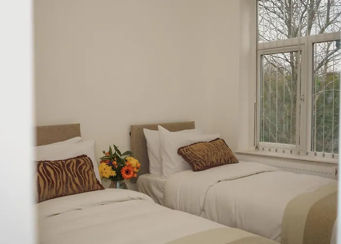 Ferienhaus Citycharmms- Entire Near Etihad Stadium