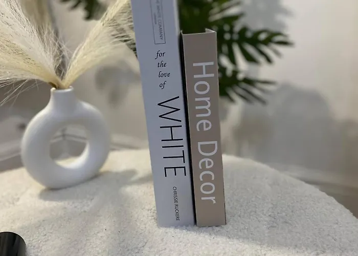 Modern Townhouse-free Parking-game Room-w-ifi Σπίτι διακοπών *