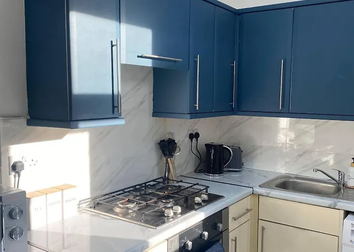 Modern Townhouse-free Parking-game Room-w-ifi