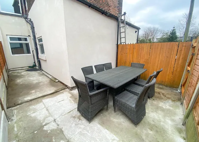 5 Bedroom Luxury Townhouse Near Centre, Sleep 16 Mánchester