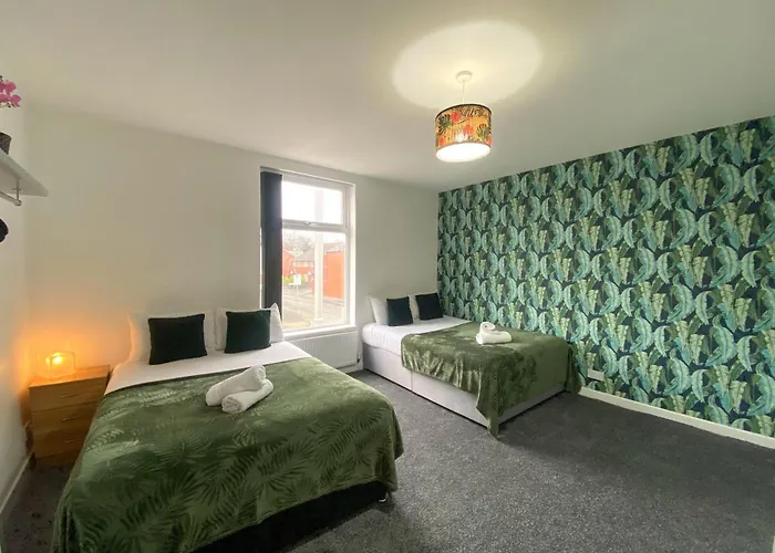 Apartamento 5 Bedroom Luxury Townhouse Near Centre, Sleep 16