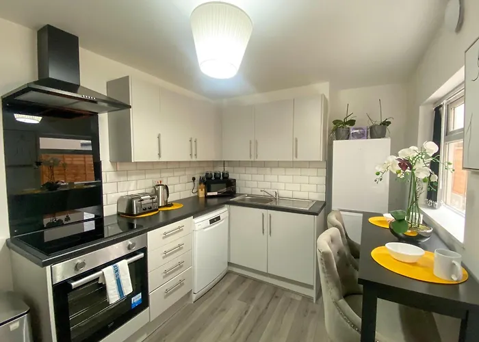 5 Bedroom Luxury Townhouse Near Centre, Sleep 16 Apartamento Mánchester