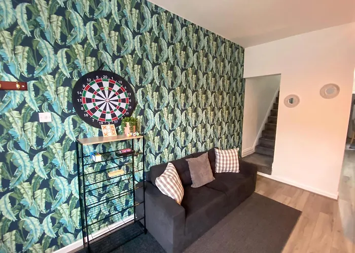 5 Bedroom Luxury Townhouse Near Centre, Sleep 16 Mánchester