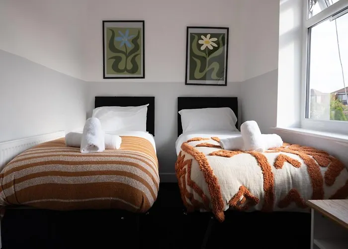 Stylish Modern Near Mcr Centre Coop & Etihad Holiday home *