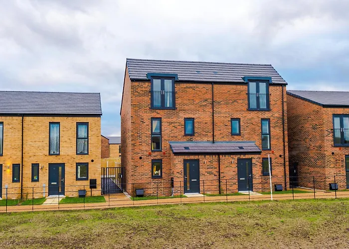 Apartmán Stunning 3 Story Home, 3 X King Size Beds, Pool Table, Free Parking X2, Ping Pong *