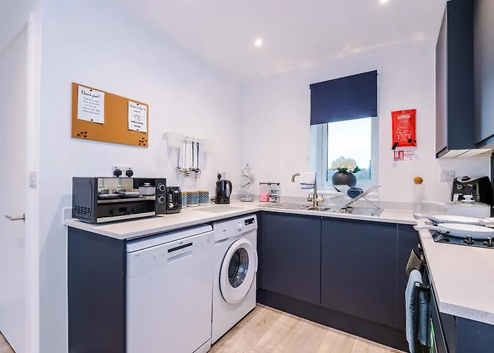 Apartmán Stunning 3 Story Home, 3 X King Size Beds, Pool Table, Free Parking X2, Ping Pong Manchester