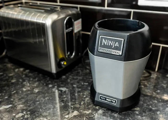 Appartement Cozy 2 Bed - Unlimited Wi-fi - Free Parking - Sleeps 6 - By Old Trafford *