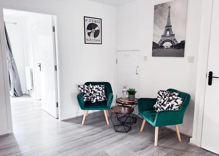 Lokfu Garden By Furnished 3 Bedroom House Free Parking Perfect For Contractors And Families