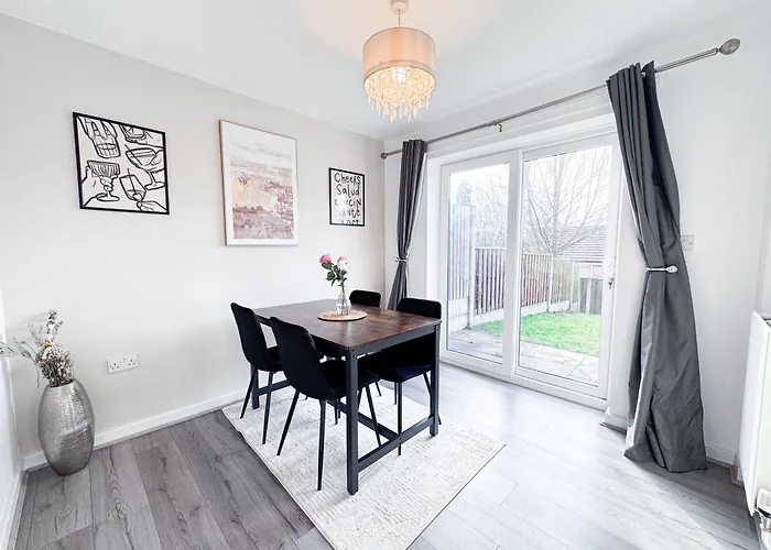 Daire Lokfu Garden By Furnished 3 Bedroom House Free Parking Perfect For Contractors And Families *