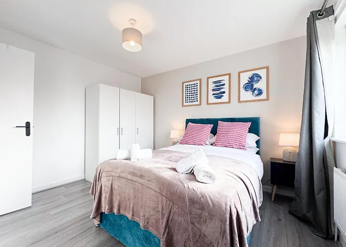 Lokfu Garden By Furnished 3 Bedroom House Free Parking Perfect For Contractors And Families