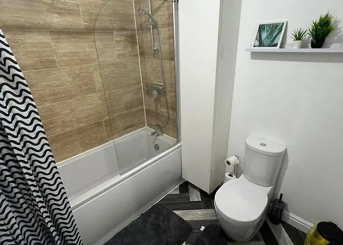 Faversham Place Apartment *