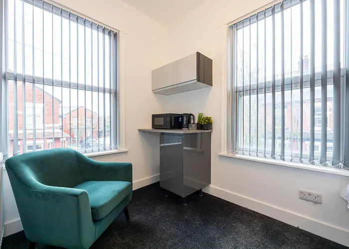 Hotel Private Ensuite With Kitchen Access By Irwell *