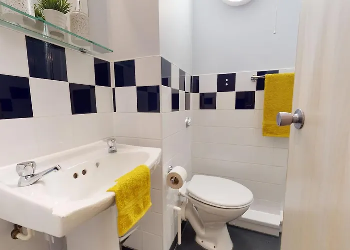 Iq Daisy Bank Apartman Manchester