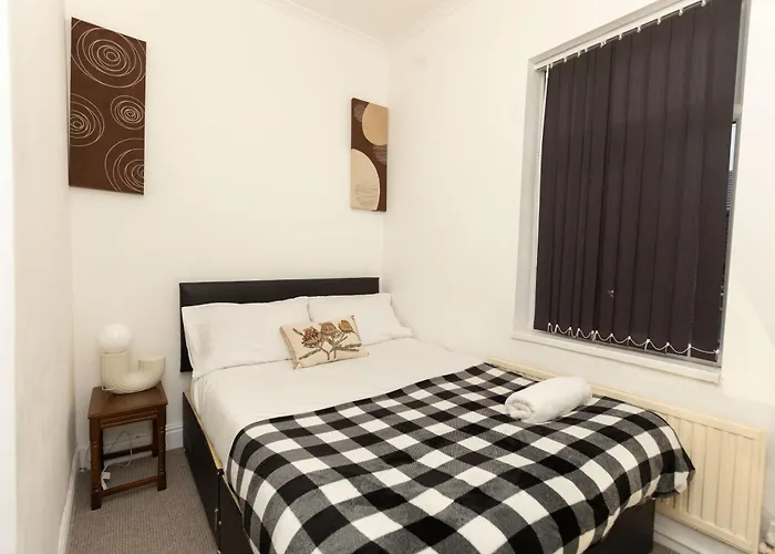 Charming Victorian Retreat 4br House In