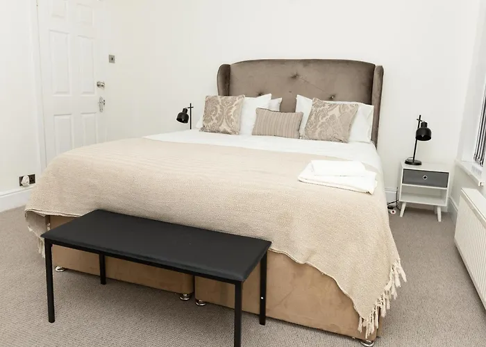 펜션 Charming Victorian Retreat 4br House In *