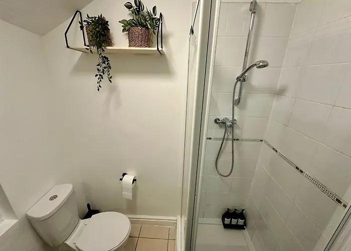 Lejlighed Stylish Old Trafford 2br Apartment, Free Parking, Near Stadium & Centre *