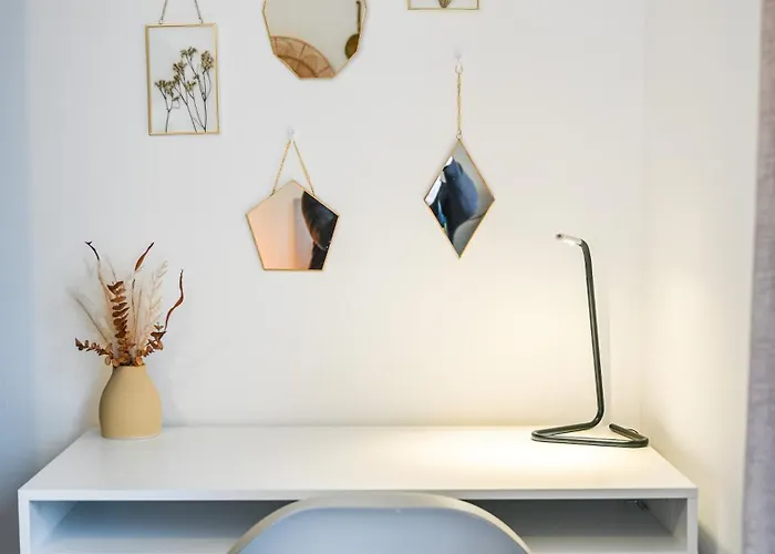 Cosy 4-bed House L Garden L Free Parking L Wifi L Specious L Hosted By The Cosy Corner Nationwide 맨체스터