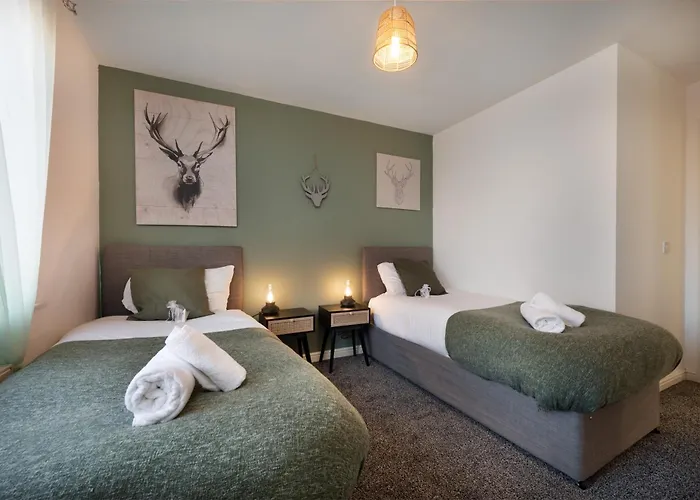 Cosy 4-bed House L Garden L Free Parking L Wifi L Specious L Hosted By The Cosy Corner Nationwide * 맨체스터