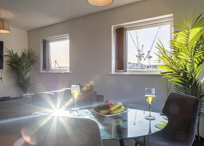 Manchester, Etihad Stadium View , Coop Live, Modern 2 Bed Apartment, 맨체스터