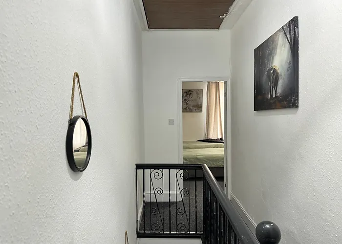 Near Ethiad Stadium Tatil Evi