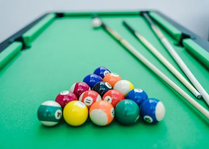 Charming Townhome Retreat, Close To Dom wakacyjny