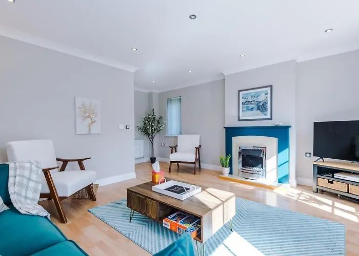 Charming Townhome Retreat, Close To Dom wakacyjny Manchester