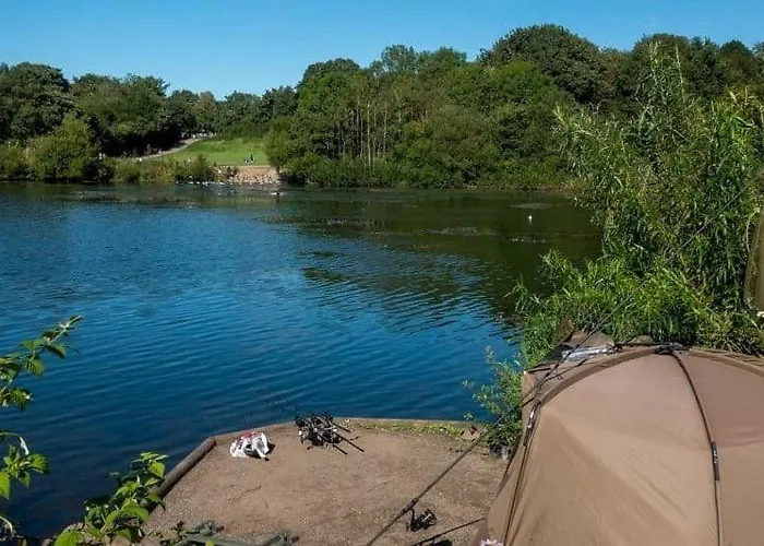 Northern Water Park Escape Sleeps 10 בית נופש