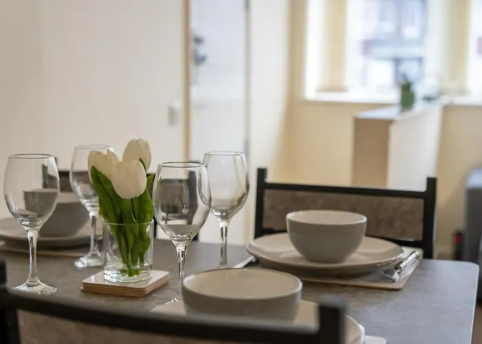 Chic 2br House W Parking & High-speed Wifi * 曼彻斯特