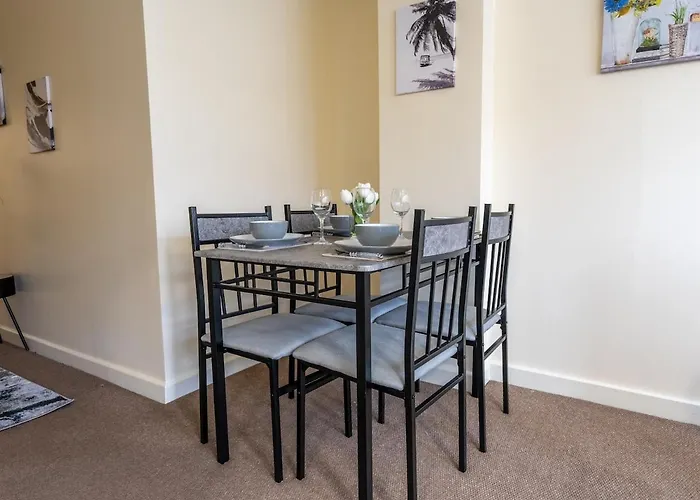 Serene 2Br Retreat Perfect For Long Stays