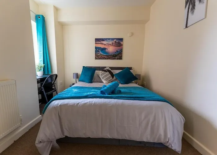 Chic 2br House W Parking & High-speed Wifi Lägenhet Manchester