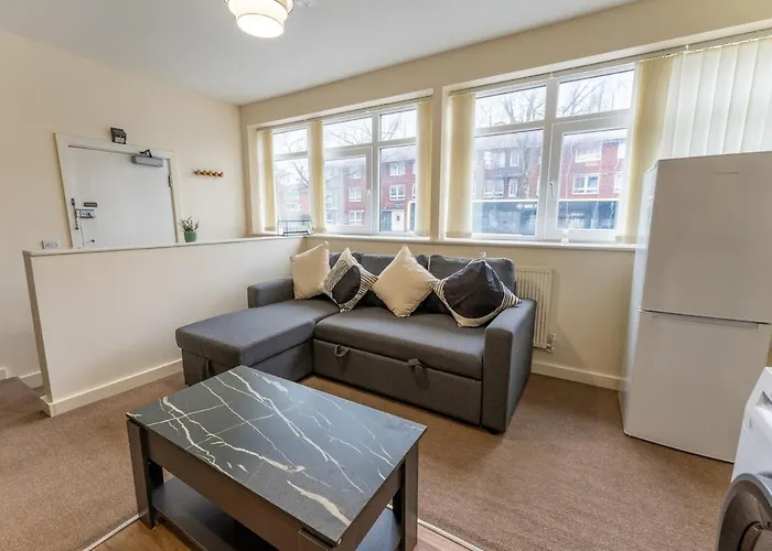 Chic 2br House W Parking & High-speed Wifi Lägenhet Manchester