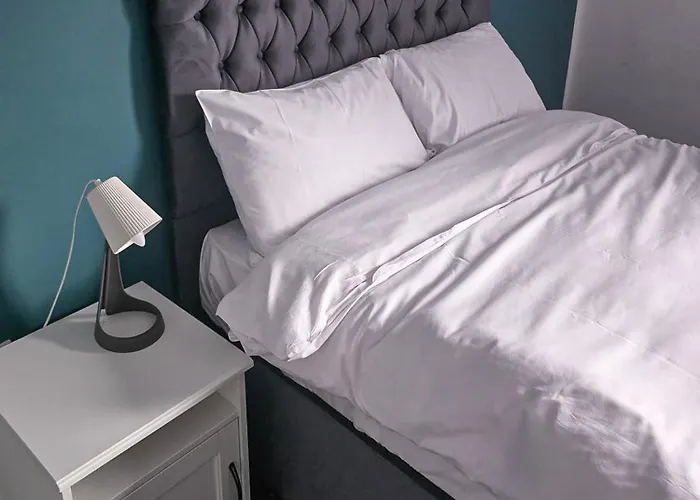 Landcross Co-living - Private Self-cater *