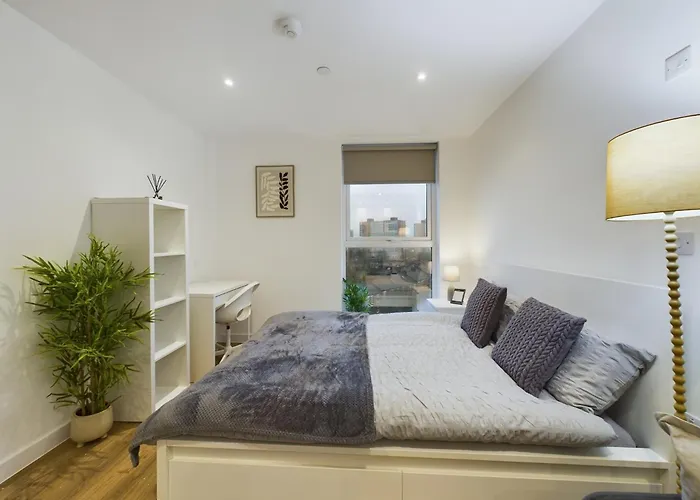 Comfortable In Cheltenham