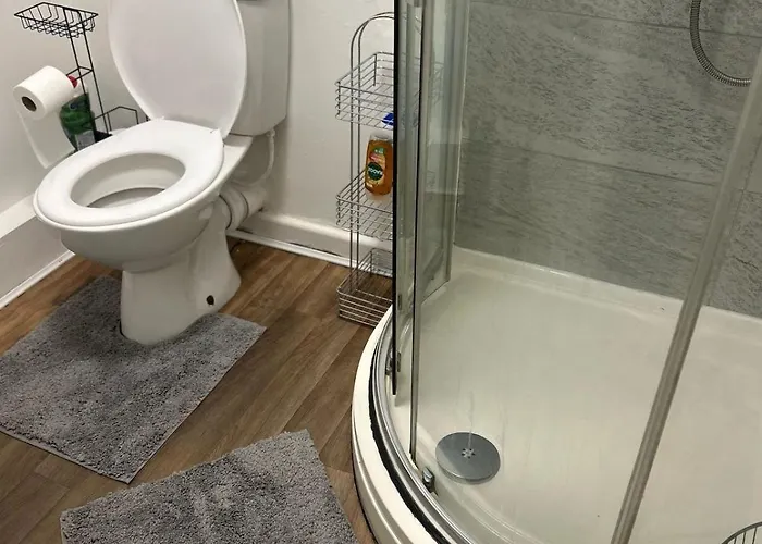 Elegant 2Br Escape Ideal For Long Stays Daire Manchester