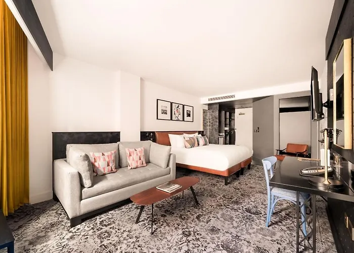 Voco - Centre By Ihg 4*