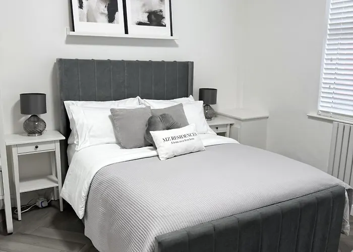 A Away From Tatil Evi Manchester