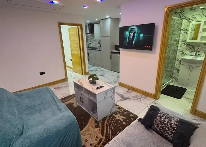 아파트 Sindhu Luxury 맨체스터