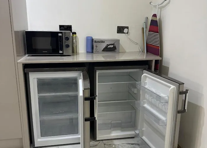 Sindhu Luxury * Manchester