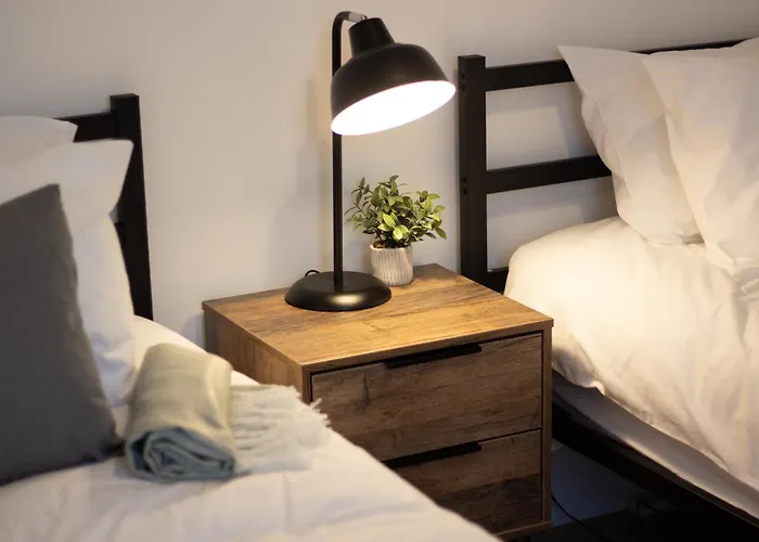 Stylish Cosy 4-bed Home, Sleeps Up To 10 With Large Sofa Bed, Near Royal Infirmary & Universities, Free Parking & Ultra-fast Wifi 펜션 맨체스터