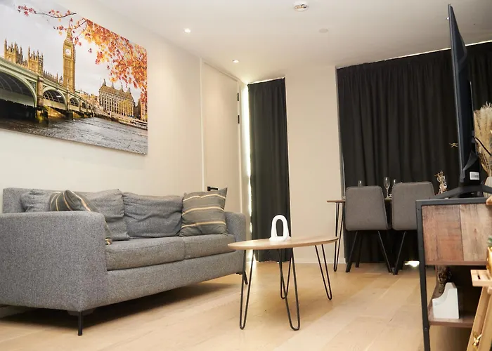 Luxury 2 Bed With Balcony 아파트 맨체스터