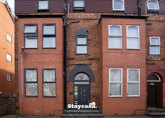 Casa Cove 2f Flat Free Parking - 5min To Hospital Apartman