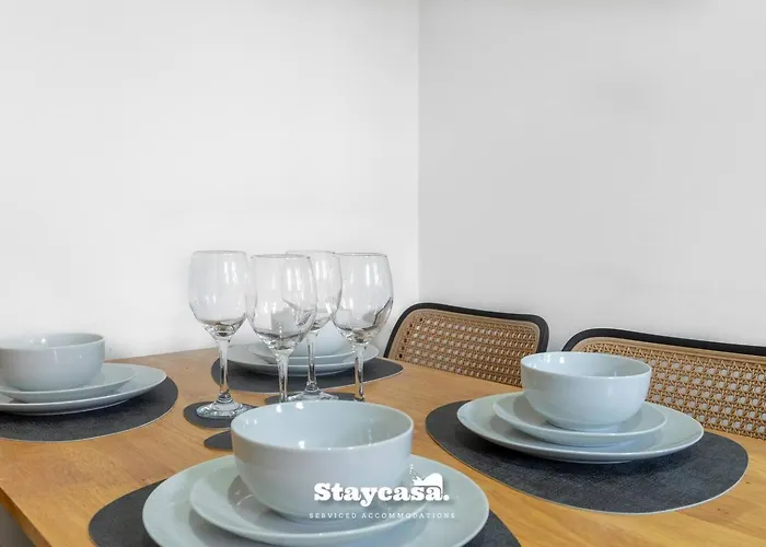 Casa Cove 2f Flat Free Parking - 5min To Hospital Apartman *