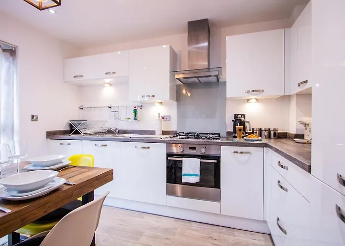 Charming 1br House In Eccles With Free Parking Feriehus Manchester