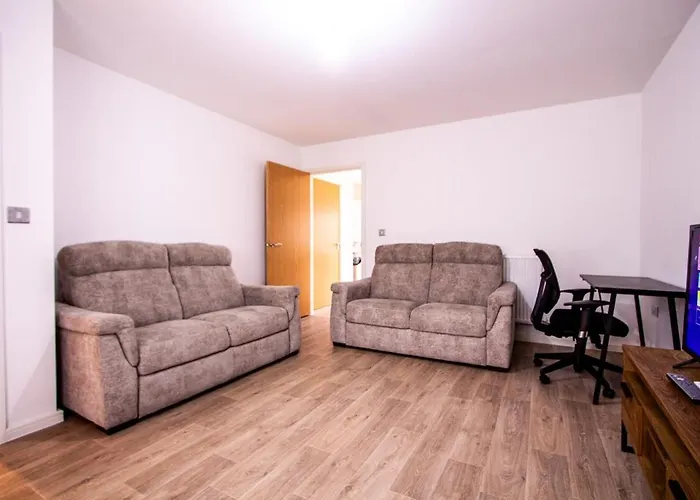 Charming 1br House In Eccles With Free Parking Mánchester