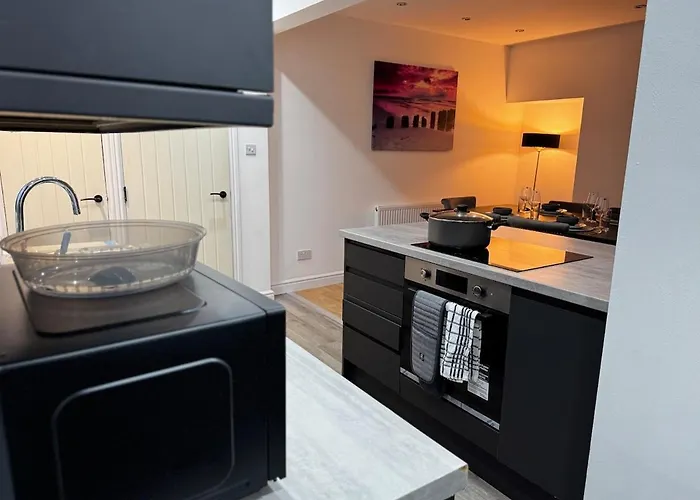 Betahouse -3br -pool Table -free Parking -spacious Mánchester