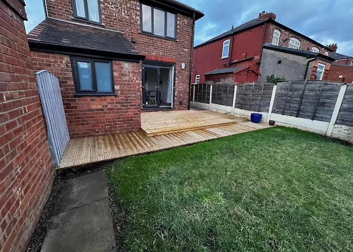 Betahouse -3br -pool Table -free Parking -spacious * Mánchester