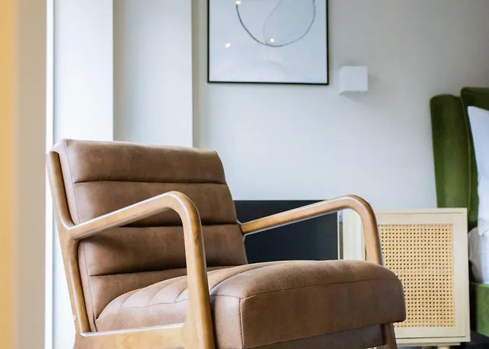 Verdana - 1bd Flat Near Centre 아파트 *