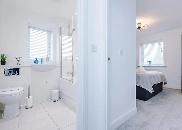 펜션 Stylish 3-bedroom House - Brand New *