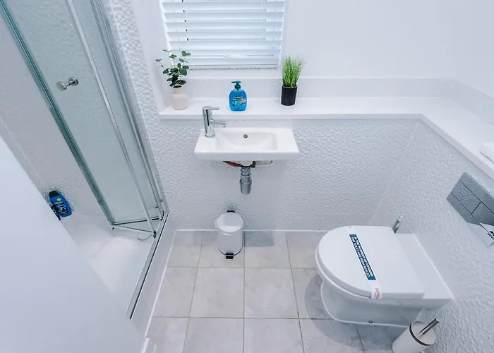 Stylish 3-bedroom House - Brand New Сasa de vacaciones