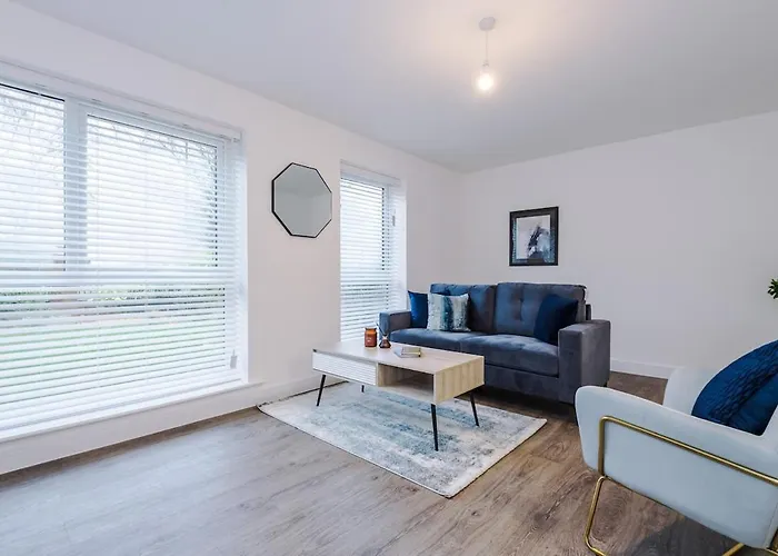 Сasa de vacaciones Stylish 3-bedroom House - Brand New Mánchester